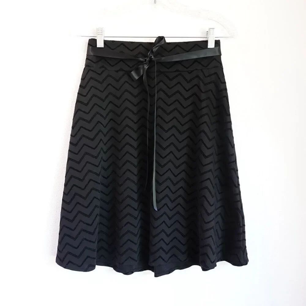 Joe B by Joe Benbasset A Line Textured Pattern Skirt Black Size M